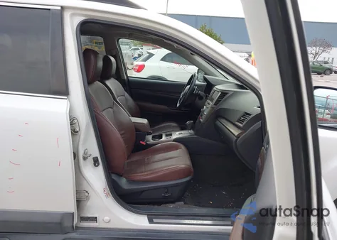 2013 Subaru Outback 2.5I Limited z USA, uszkodzony, nr VIN 4S4BRBSC5D3272819